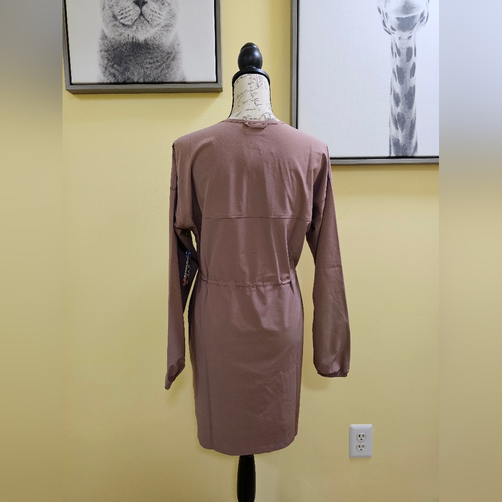 New Columbia Boundless Avenue Dress - Picture 3 of 15